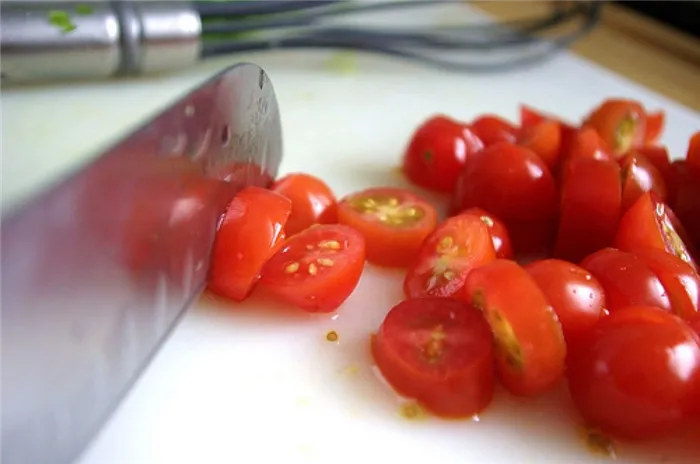 Салат Цезарь с курицей, классический простой рецепт в домашних условиях