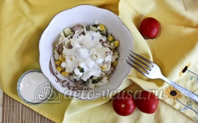 Салат с тунцом и пекинской капустой