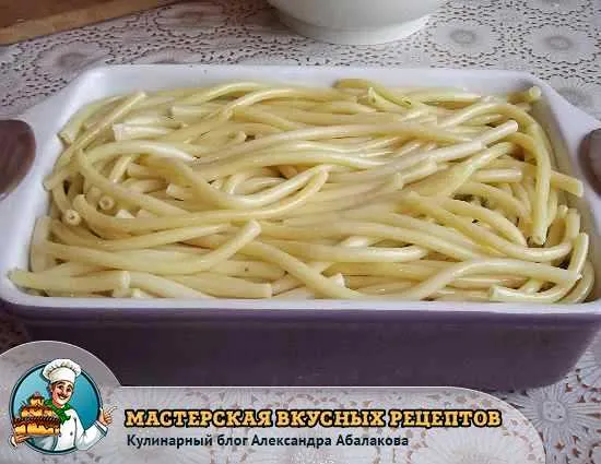 макароны уложенные на петрушку с курицей