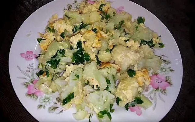 Омлет с цветной капустой