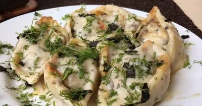 Фаршированные макароны ракушки под соусом бешамель