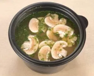 Суп с куриными сердечками и грибами