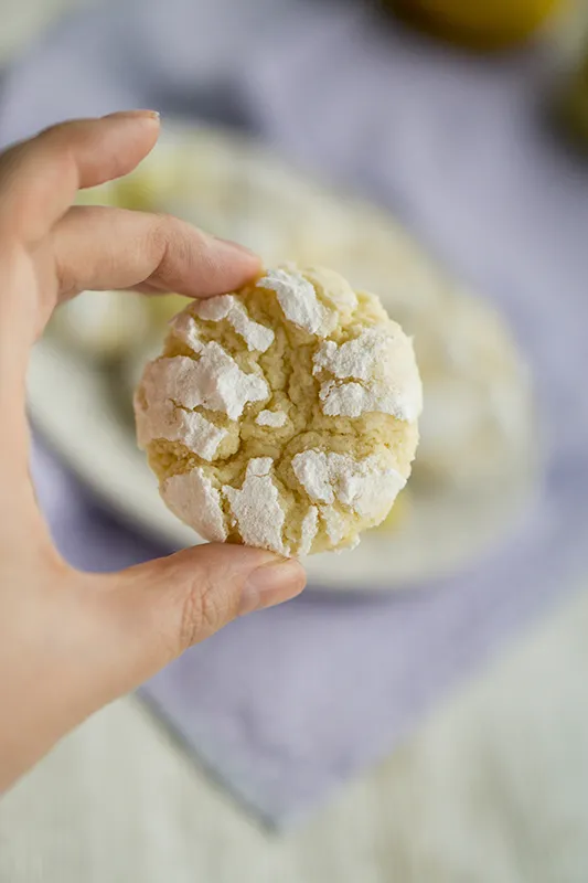 Лимонное печенье с трещинками